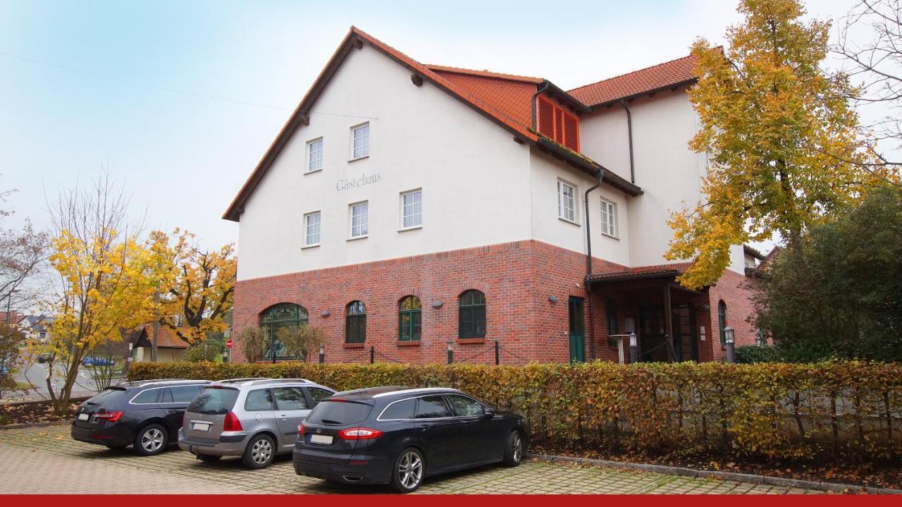 Hotel & Restaurant "Zur Linde" Spergau Екстериор снимка